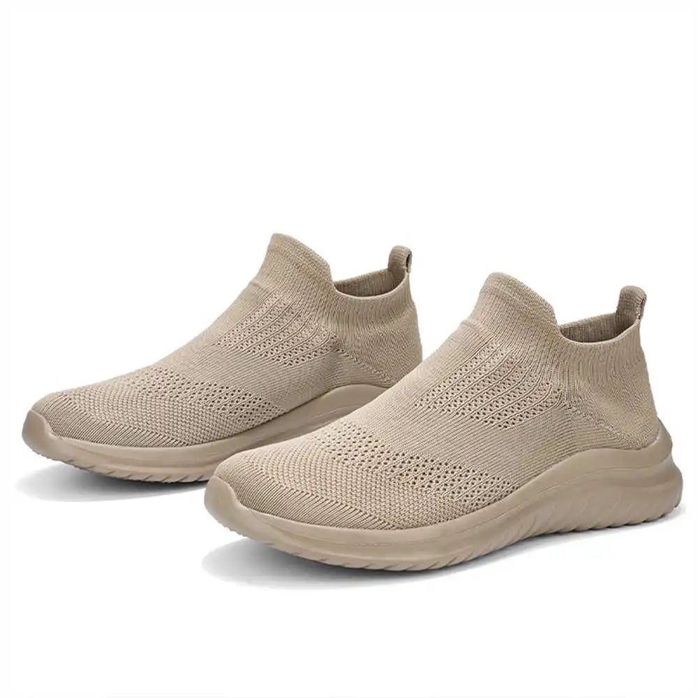 Beige Zachte Nieuwe Nieuwighei - Information Technology Officer recensie en prijs